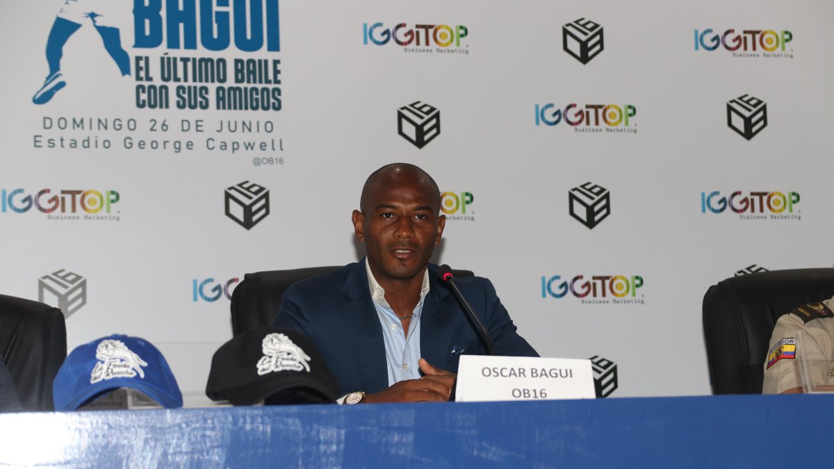 Óscar Baguí continuará su carrera de director técnico en Naranja Mekanica