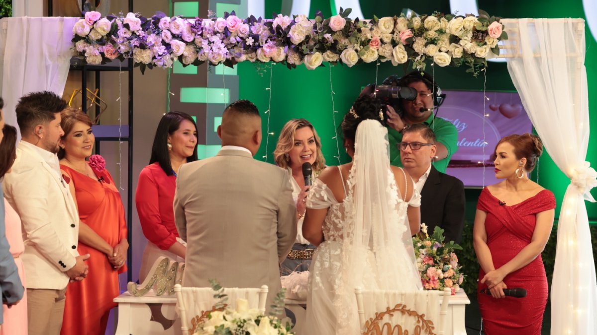 Úrsula Strenge presidió la ceremonia civil.