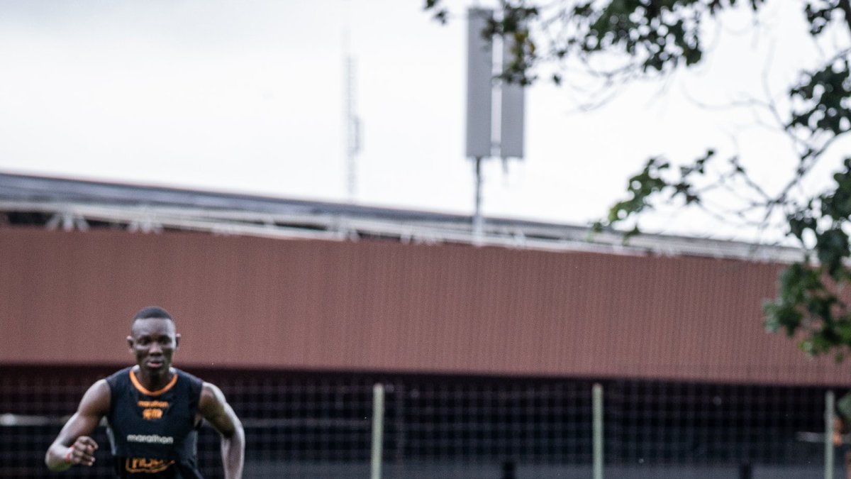 Cristhian Solano trabajando en la pretemporada con Barcelona.