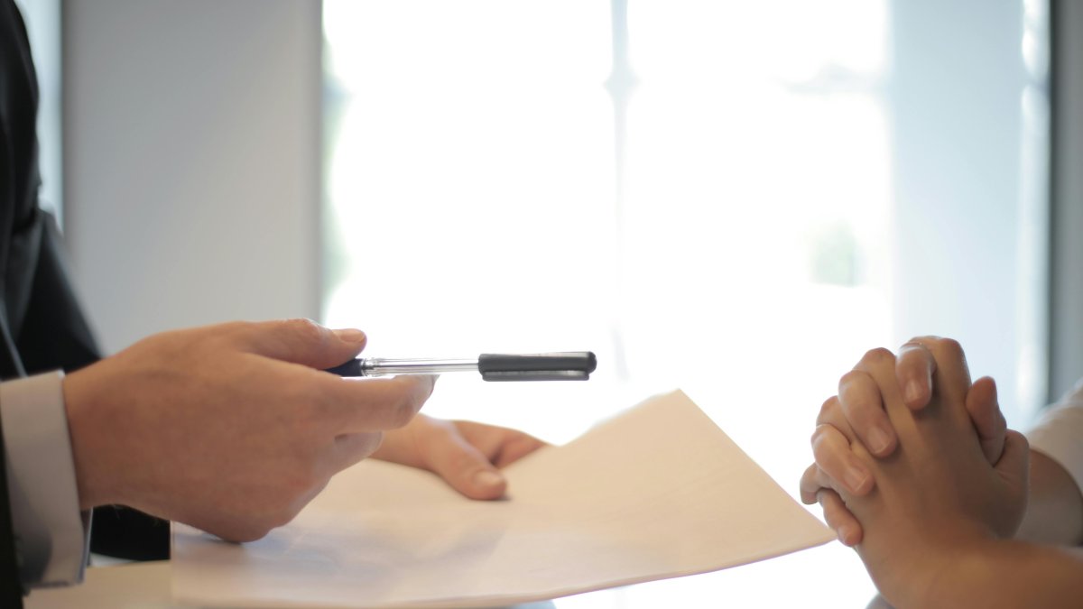 Seguro. Es importante conocer el servicio y para ello, los expertos recomiendan el uso de un asesor de seguros.