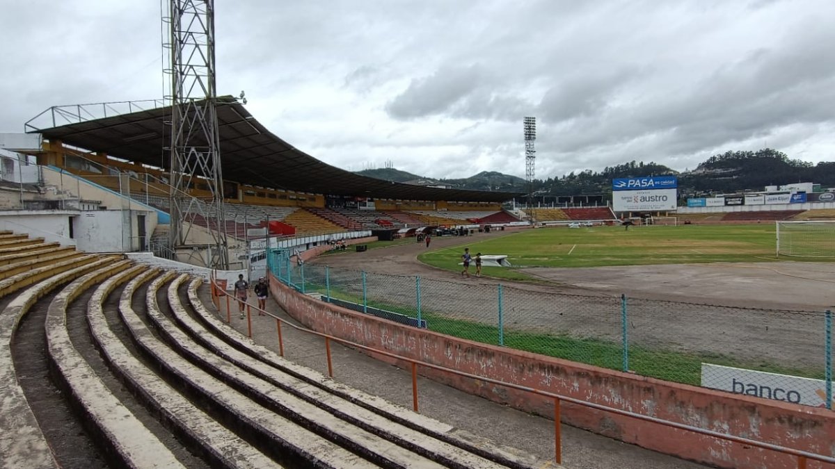 El estadio de Cuenca está en medio de una polémica por su administración.