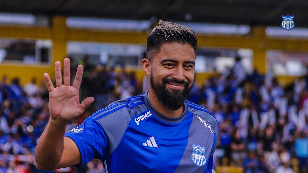  Christian Noboa, en su primera Explosión Azul, con la camiseta 2024.