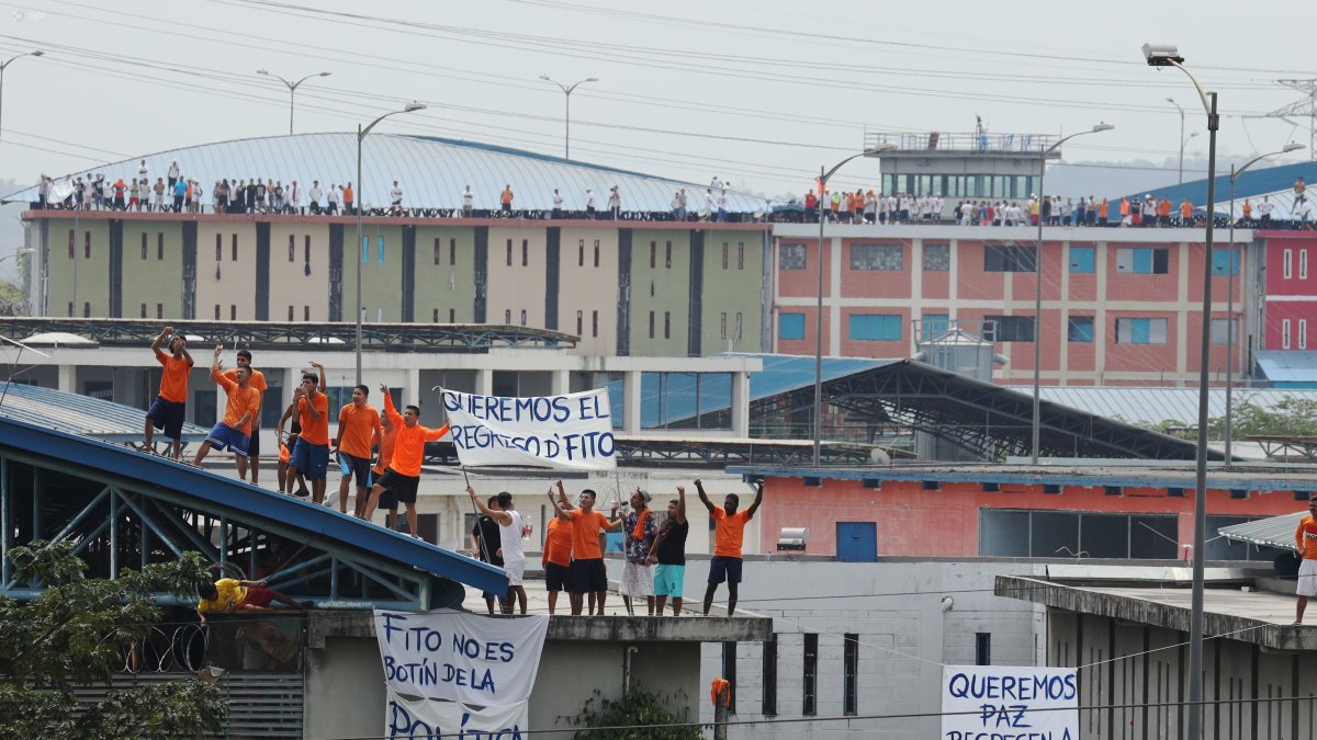 Uno de los disturbios que se han registrado en el complejo carcelario de Guayaquil.