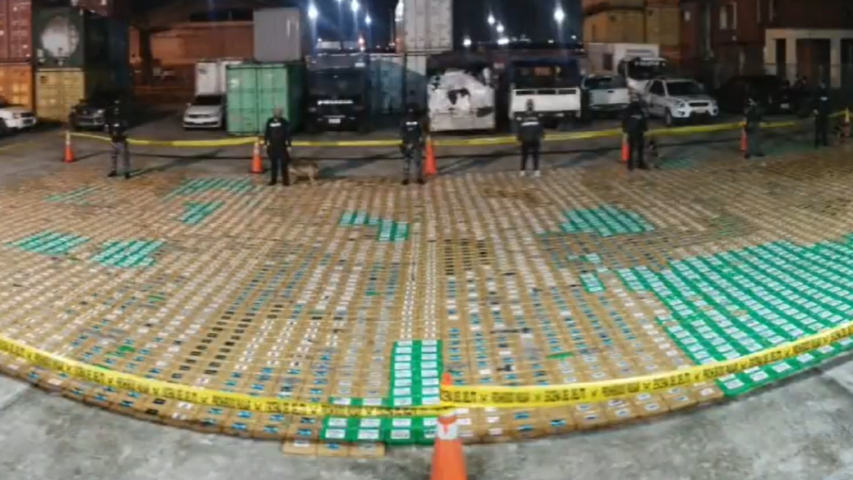 Estos dos cargamentos incautados en Ecuador tendrían un valor aproximado de 150 millones de dólares.