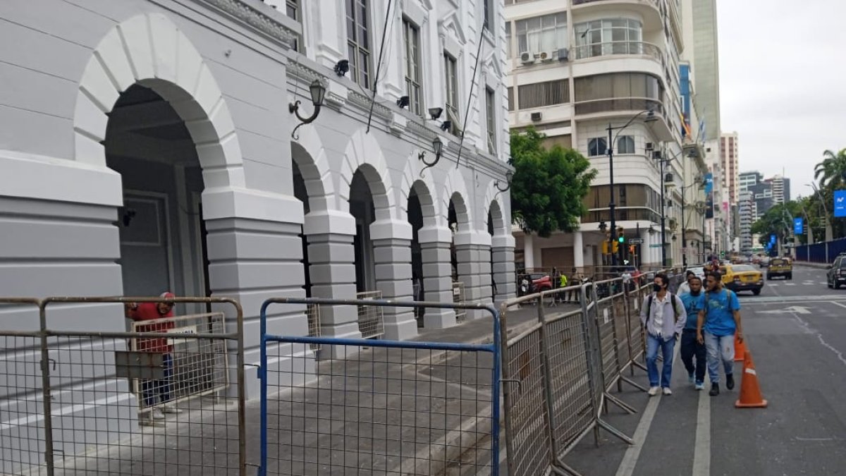 Edificio de la Gobernación del Guayas, en el centro de Guayaquil.