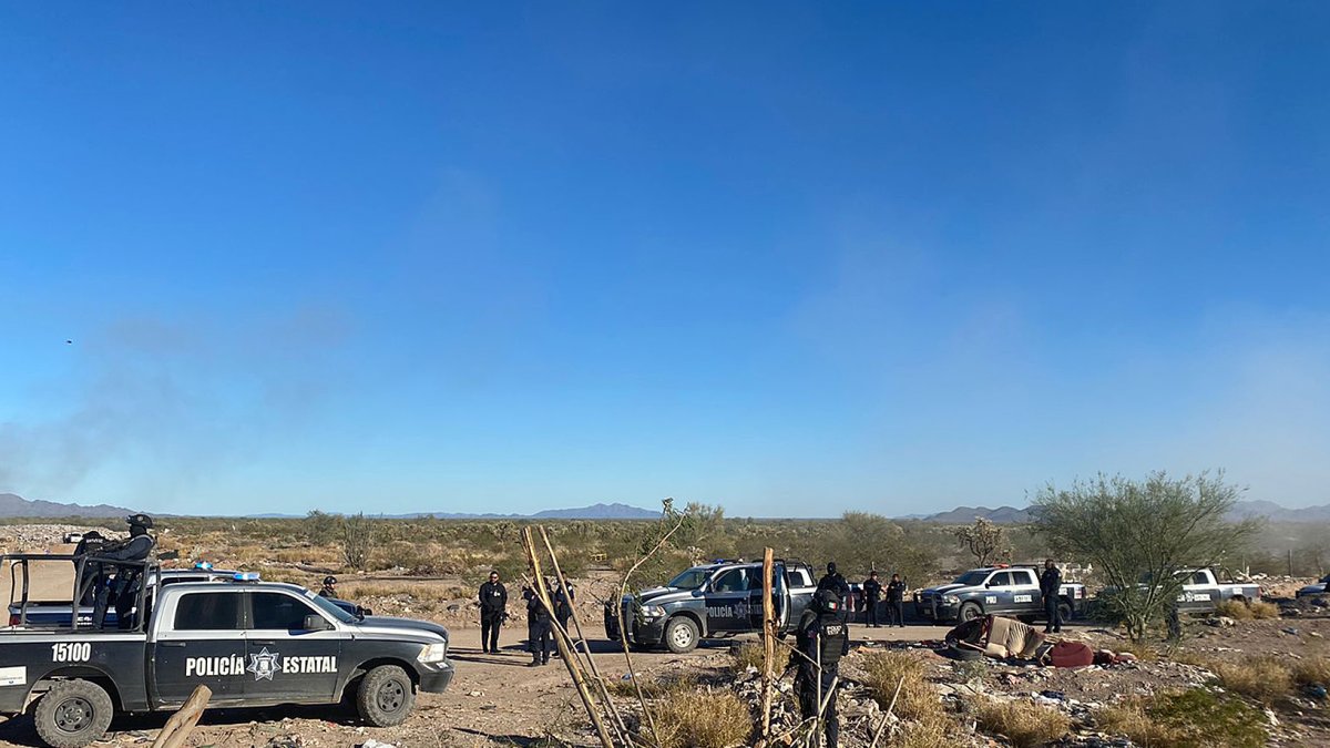 Personal de la policía estatal que realiza un operativo de seguridad, en Sonora