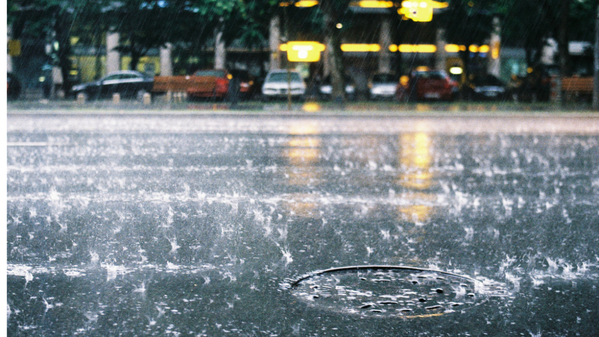 La Secretaría de Riesgos reportó la muerte de cuatro personas a causa del fuerte temporal.