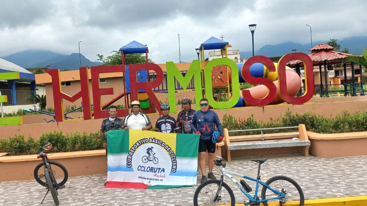 Los deportistas orenses en 91,6 km subieron hasta 1.000 msnm.