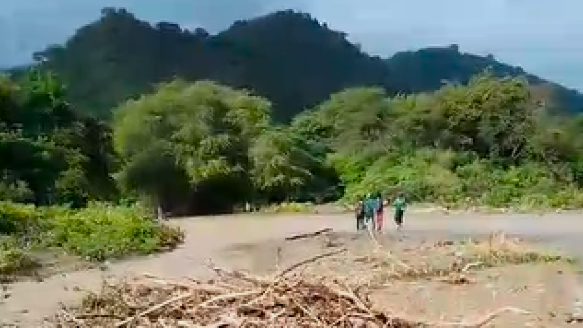 Los pobladores que viven en zonas cercanas a la cordillera Chongón Colonche son por ahora los más afectados por las lluvias.