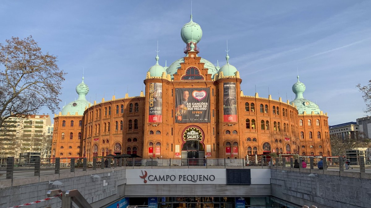 Vista exterior de la plaza de toros Campo Pequeno de Lisboa