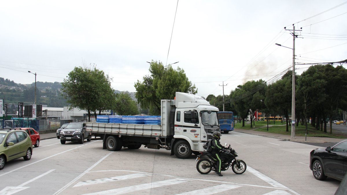 A finales de enero de 2024, en la avenida Morán Valverde, un tráiler se impactó contra varios vehículos.
