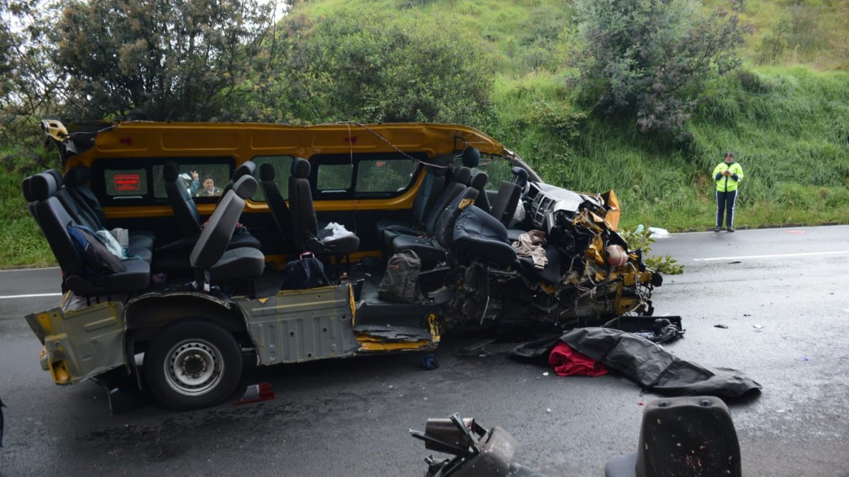 Así quedó el bus escolar tras el siniestro de tránsito.