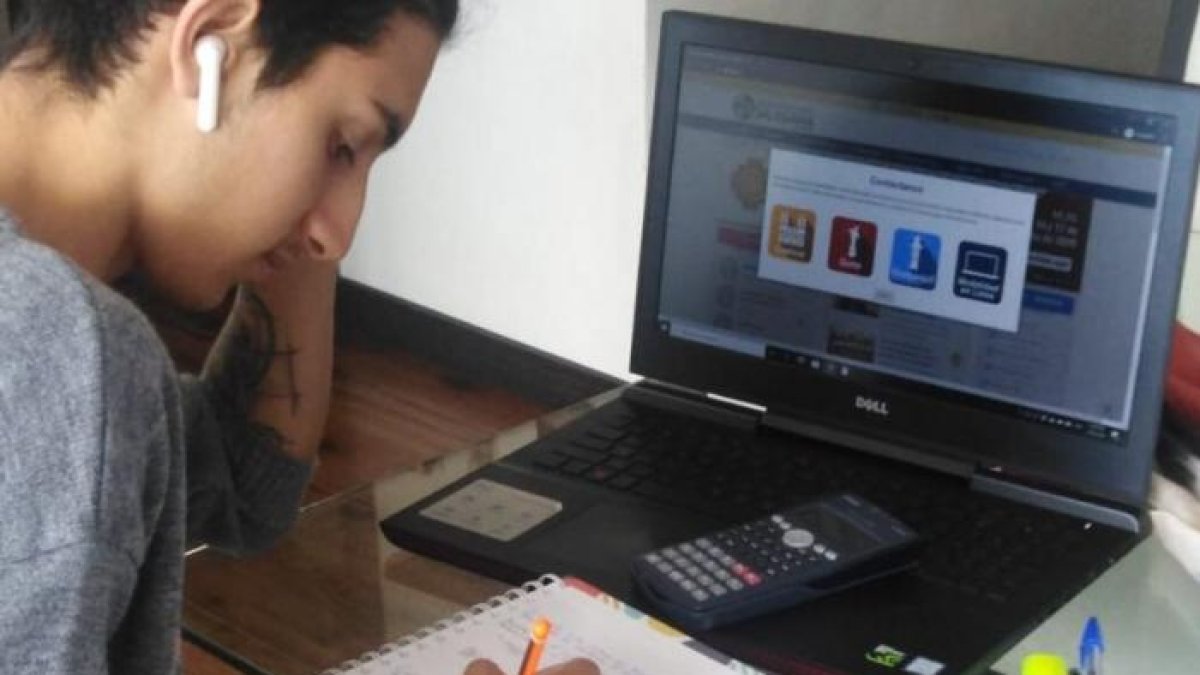 Los estudiantes reportaron problemas para acceder a la plataforma de Senescyt.