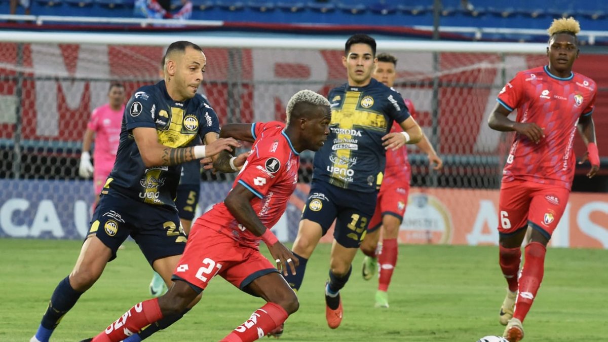 Los puros criollos tuvieron vocación ofensiva apenas inició el juego