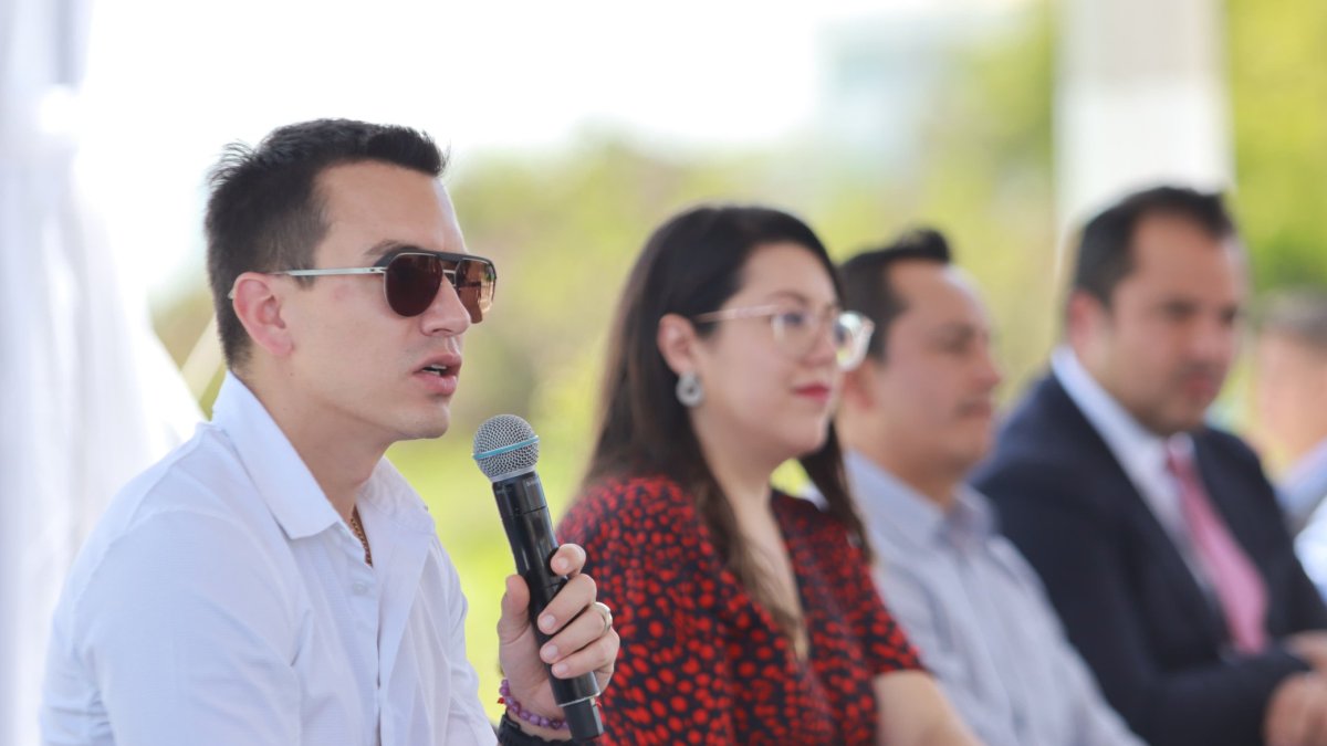 Agenda. Durante el 23 de febrero el presidente presentó en Santa Elena, el primer inventario nacional del potencial solar en Ecuador.