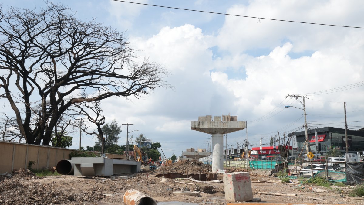 Hecho. La obra de la Juan Tanca Marengo, una de las que genera quejas.