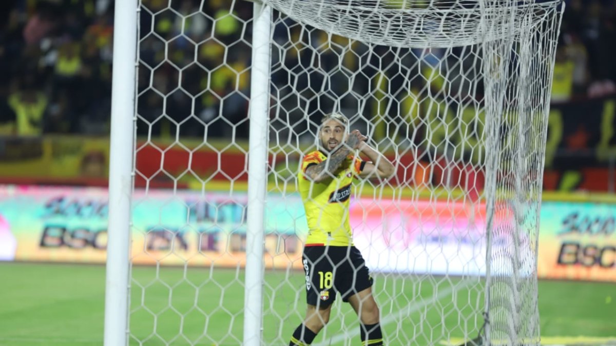 Francisco Fydriszewski no estuvo acertado en el juego ante Deportivo Quito.