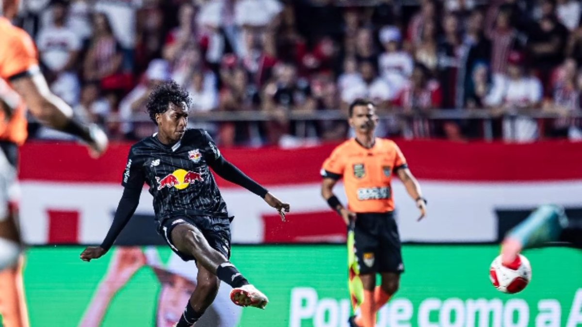 Leonardo Realpe es considerado como uno de los titulares en Red Bull Bragantino