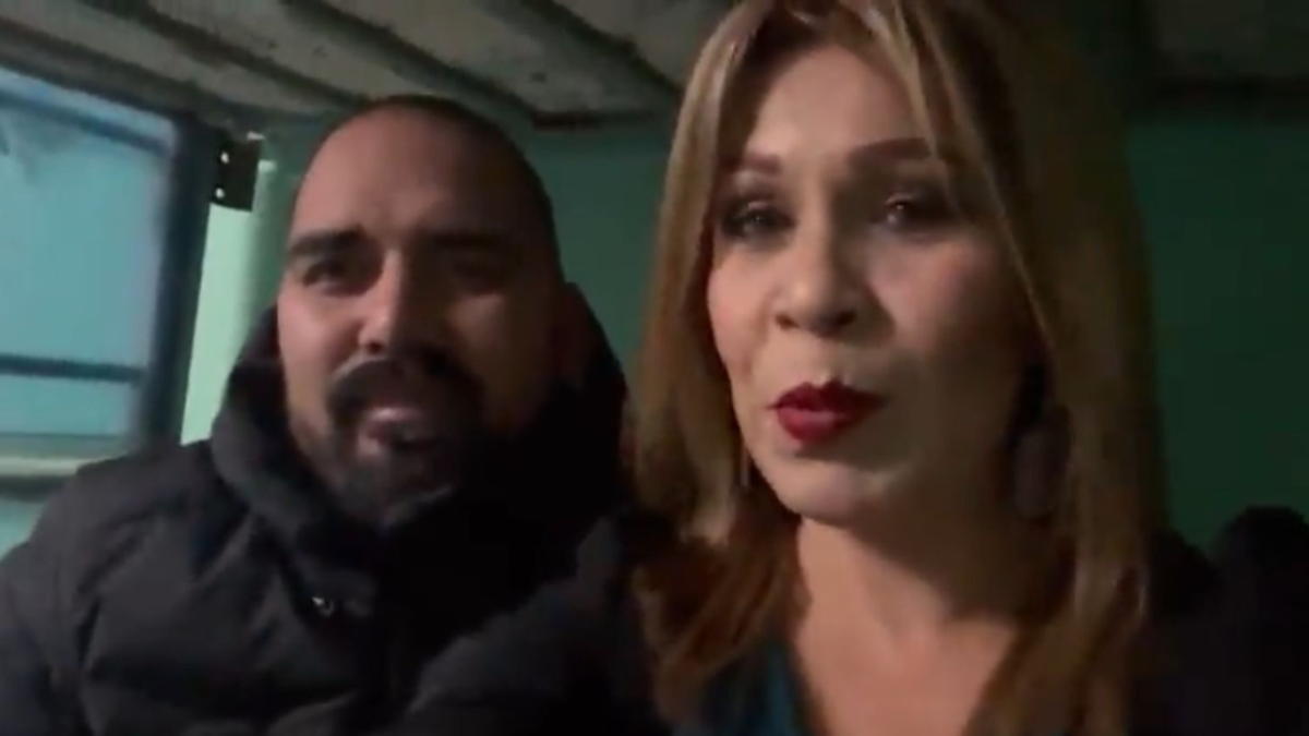 Claudia Garzón junto a Adolfo Macías.