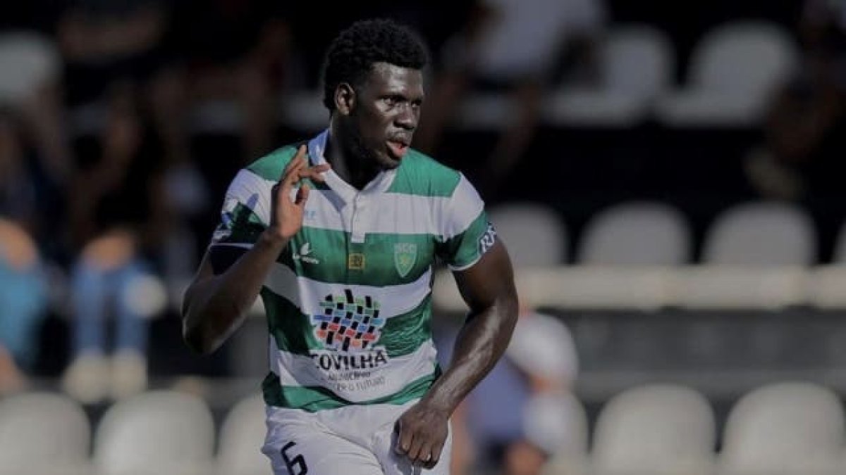 El mediocampista ecuatoriano Sergio Quintero jugará en el fútbol de Irán