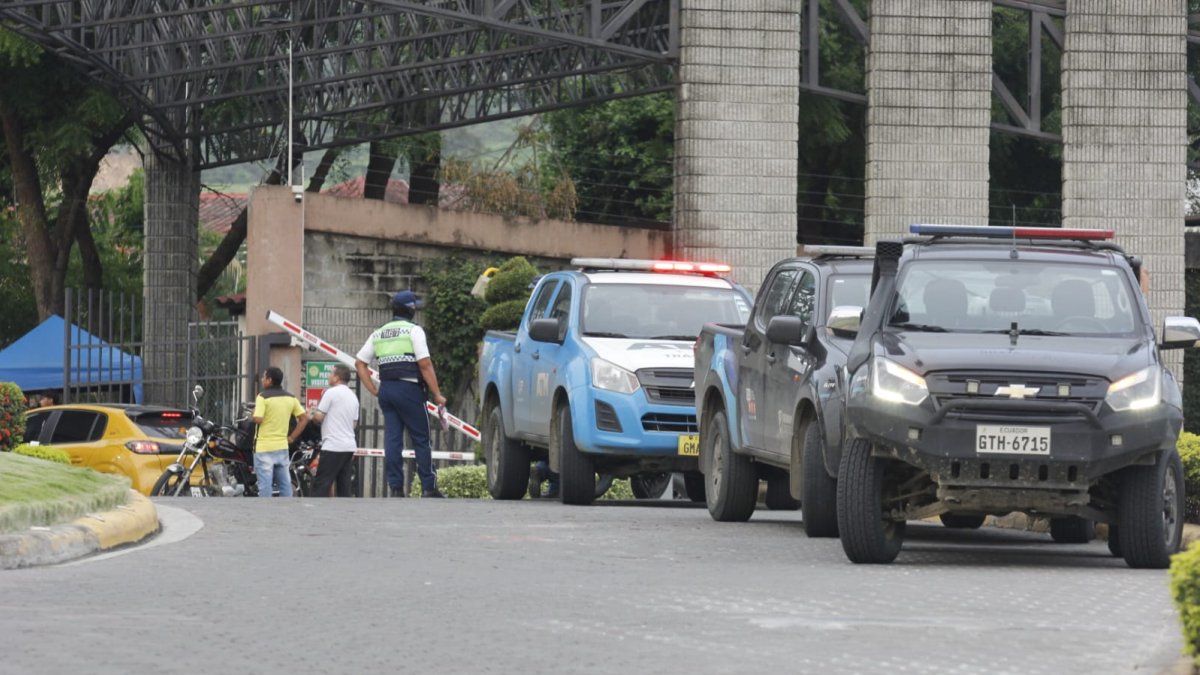 Un despliegue militar y policial hubo en el kilómetro 11.5 de la Vía a la Costa