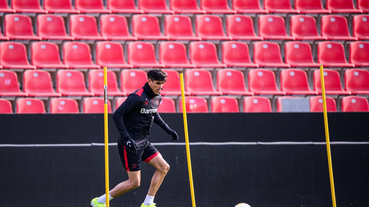 Piero Hincapié volvería a la titularidad en el próximo partido de Leverkusen