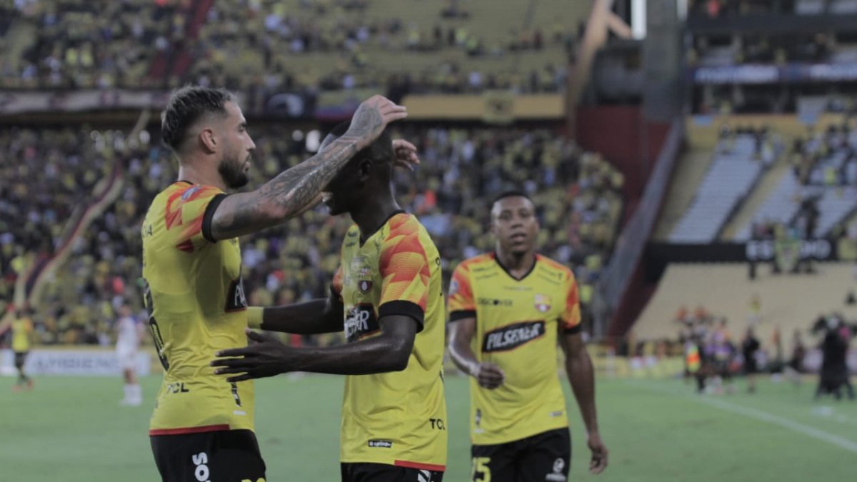 Barcelona gano su partido de local contra Imbabura