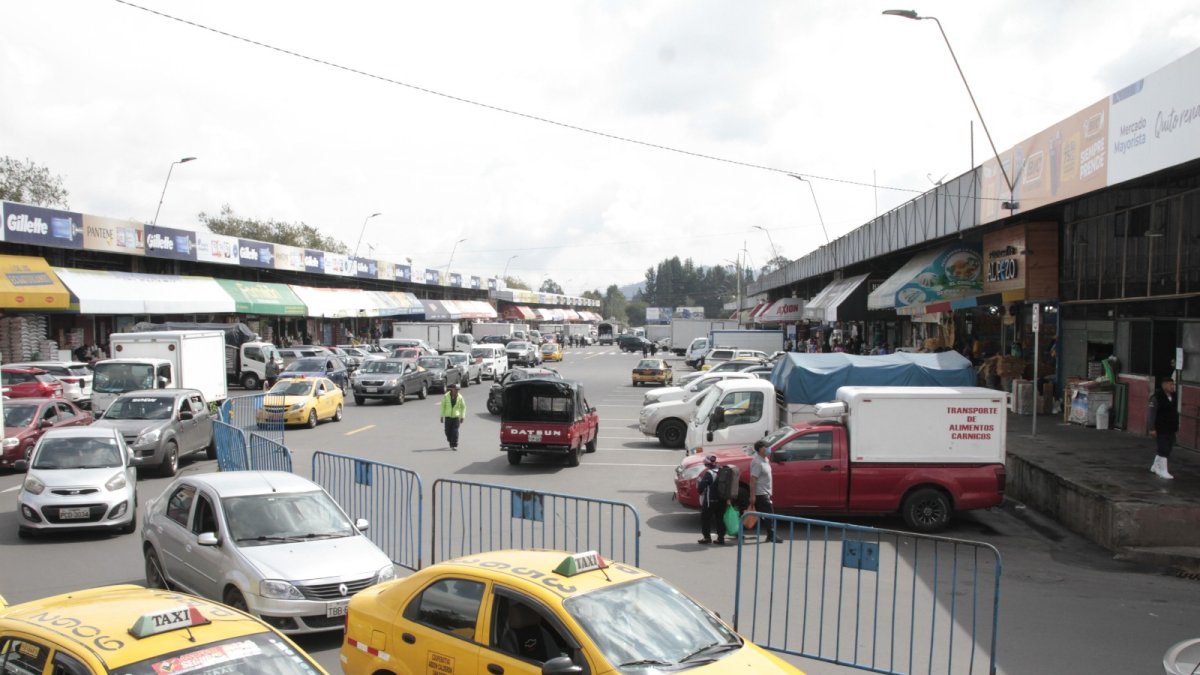 Tras el decreto del estado de excepción, los controles se intensificaron. Como resultados, se decomisaron armas blancas y licor sin registro sanitario.