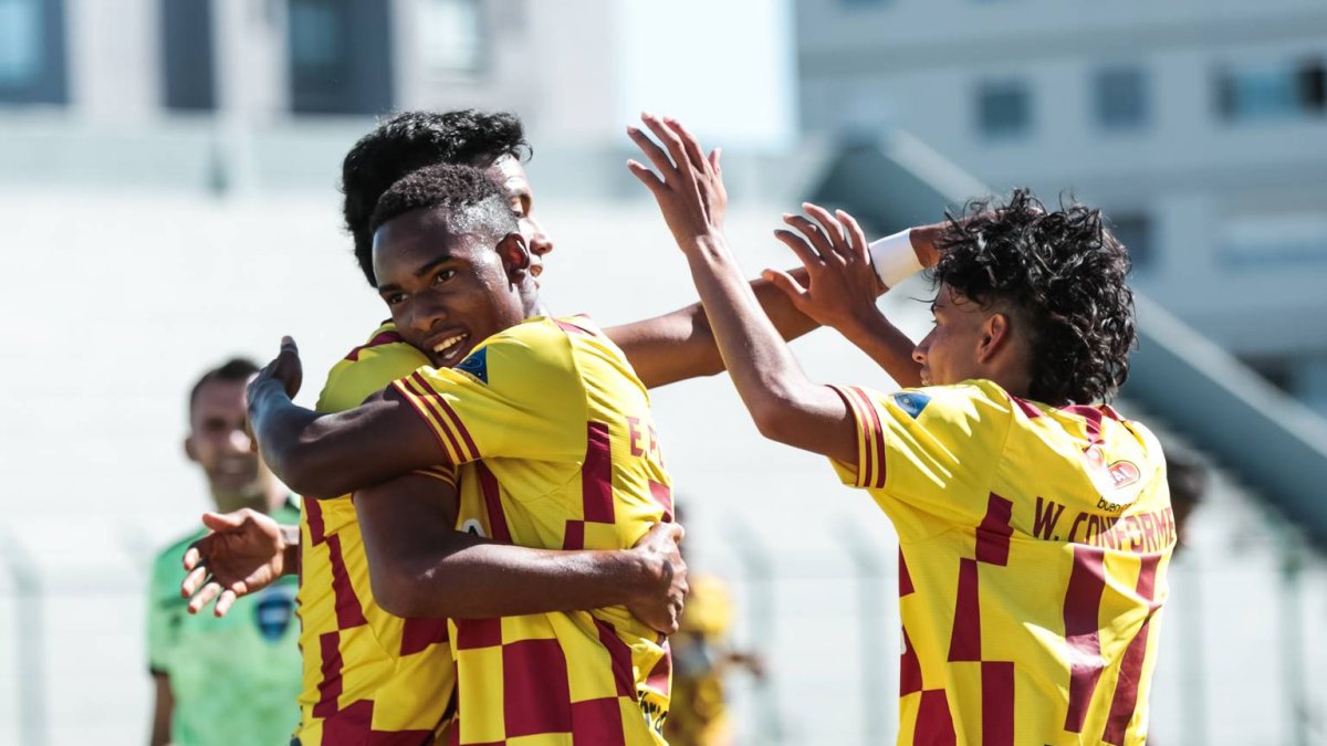 Elkin Perlaza (c) y Samuel Conforme (d) marcaron los goles del Papá.