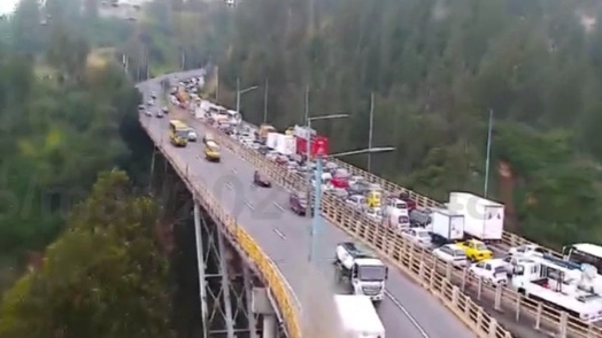 La entidad municipal recomendó a los usuarios tomar vías alternas