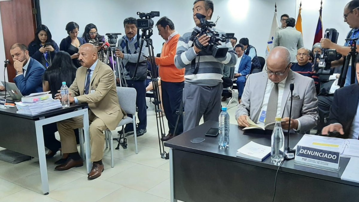 El 4 de marzo de 2024 se realizó la audiencia Oral Única de Prueba y Alegatos en el TCE.