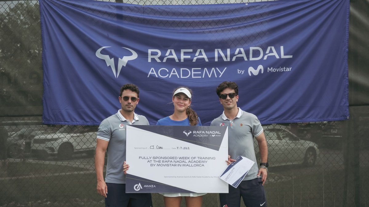 La academia de Rafael Nadal otorgara una beca para ir a entrañar a España