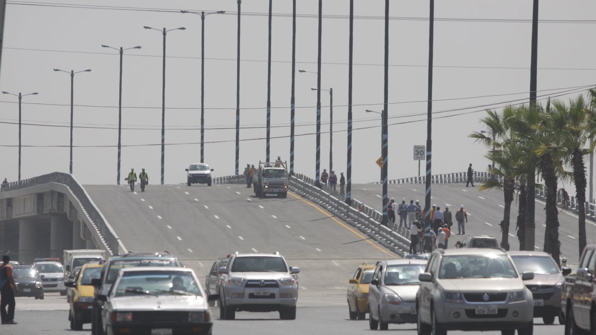 El distribuidor de tráfico de la avenida de las Américas estará cerrado al tránsito en horario nocturno.