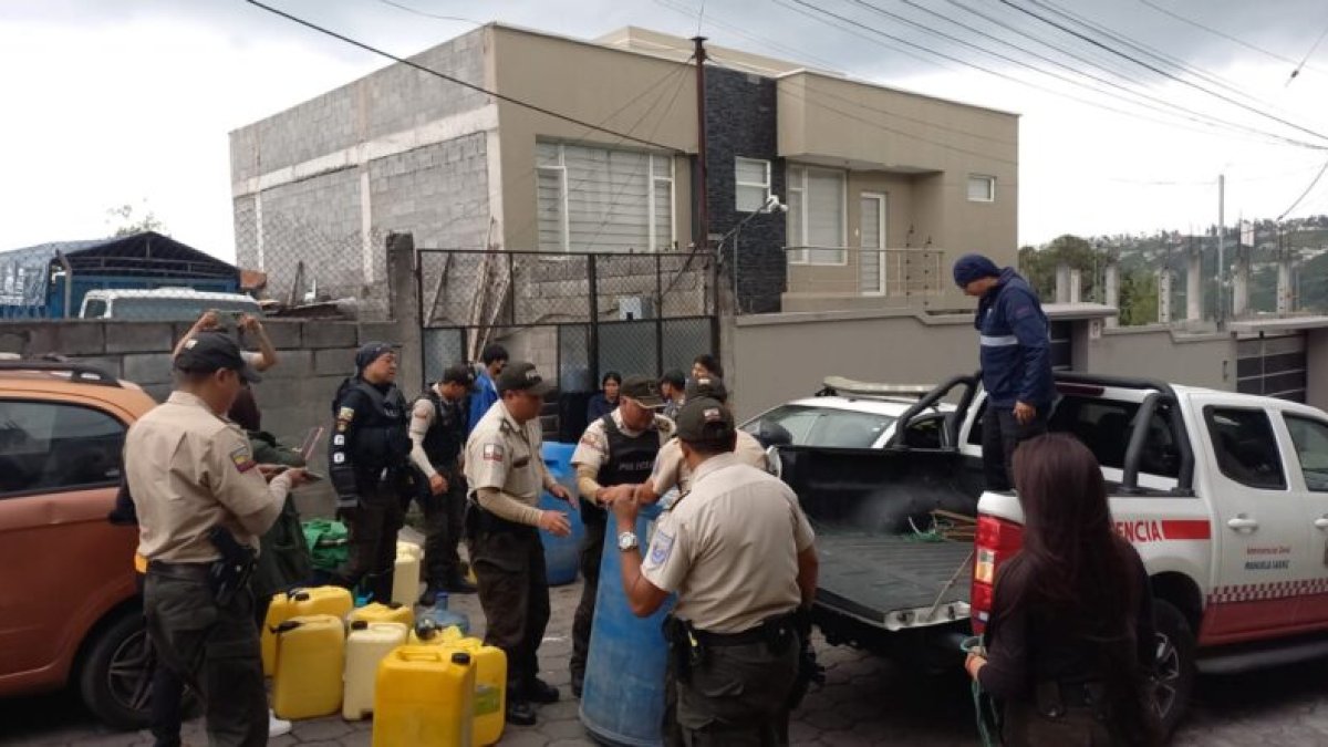 El alcohol sin registro sanitario era distribuido en negocios del centro y sus alrededores.