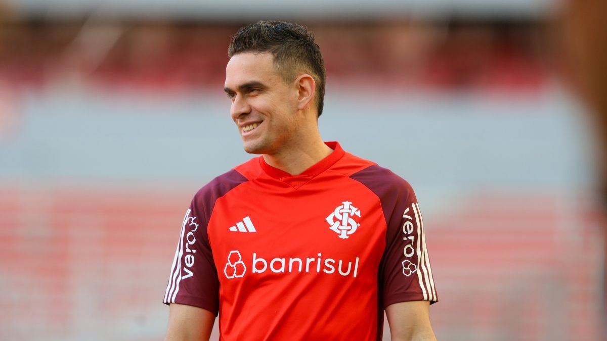 Rafael Santos Borré.