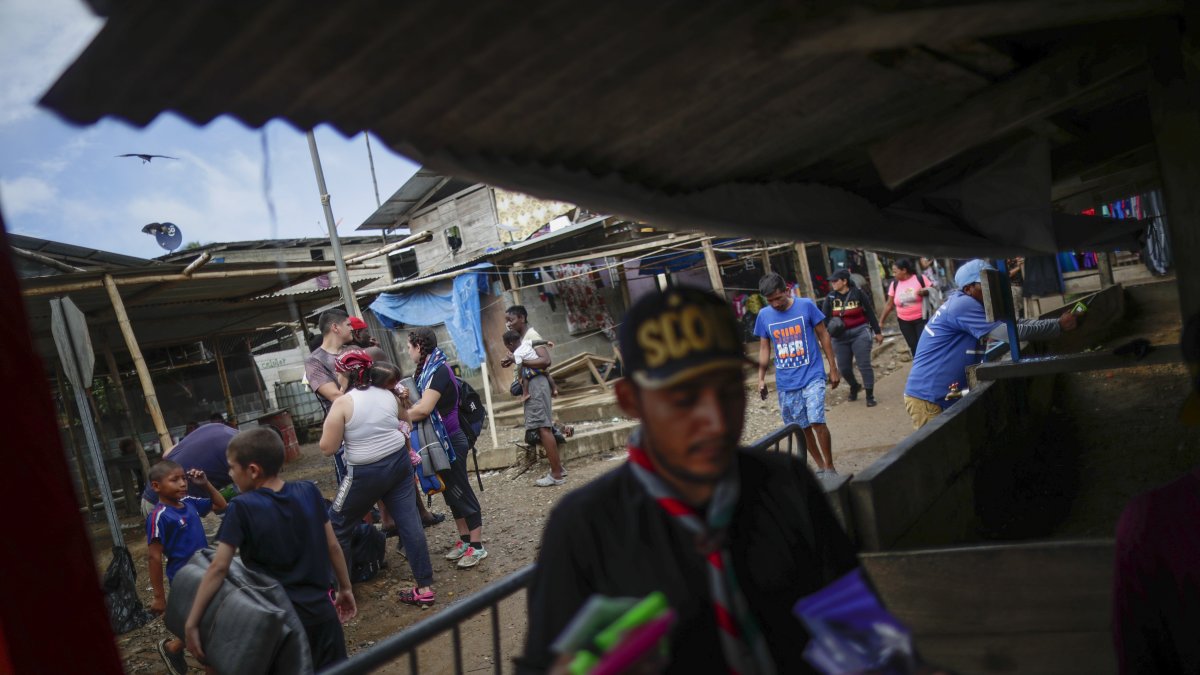 Fotografía de archivo de migrantes en el pueblo de Bajo Chiquito.