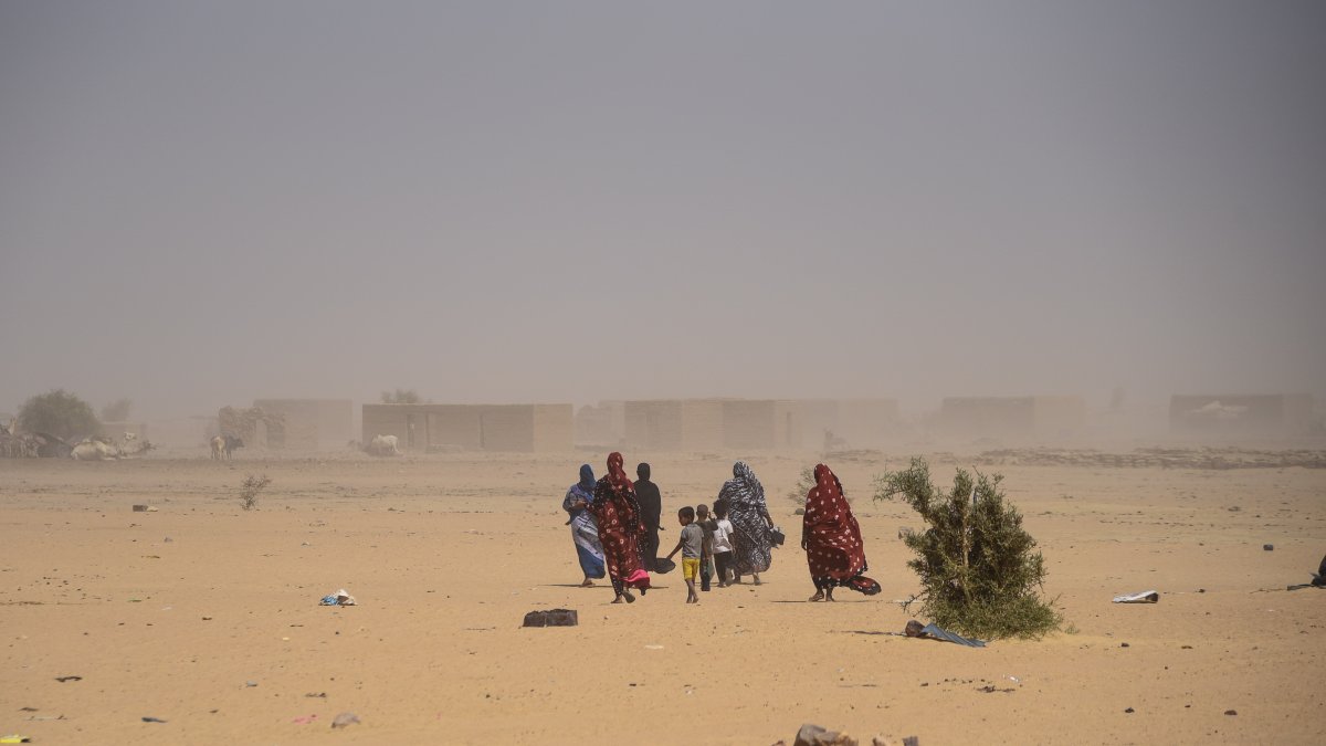 La constante violencia ha obligado a los ciudadanos a desplazarse de sus hogares.