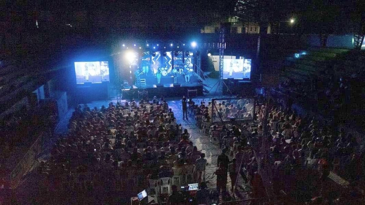 El coliseo Freddy Arteaga tiene aforo para 2.000 espectadores.