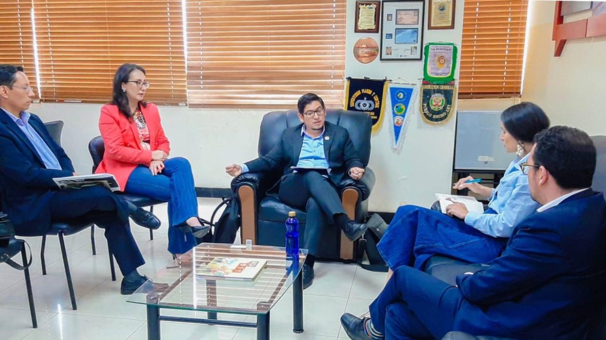 El ministro Daniel Calderón considera que se ha acompañado a las estudiantes abusadas.