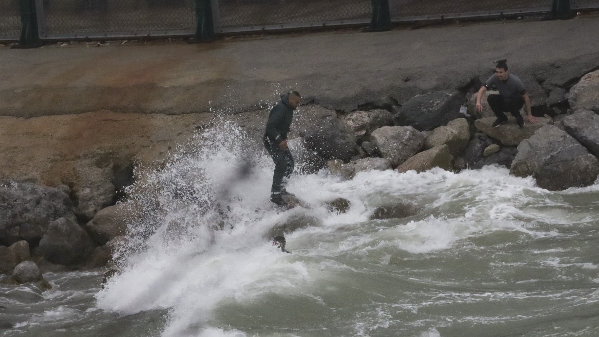 Varios de los migrantes terminaron con heridas.