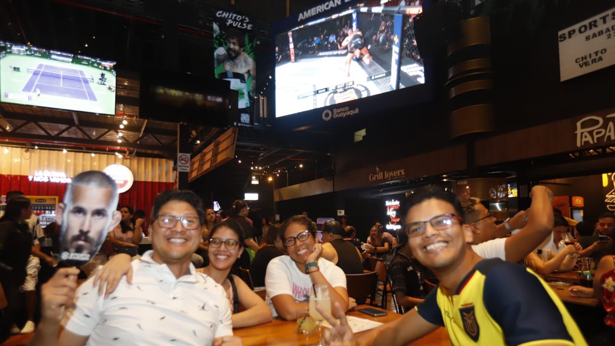 El ambiente previo a la pelea del ecuatoriano.
