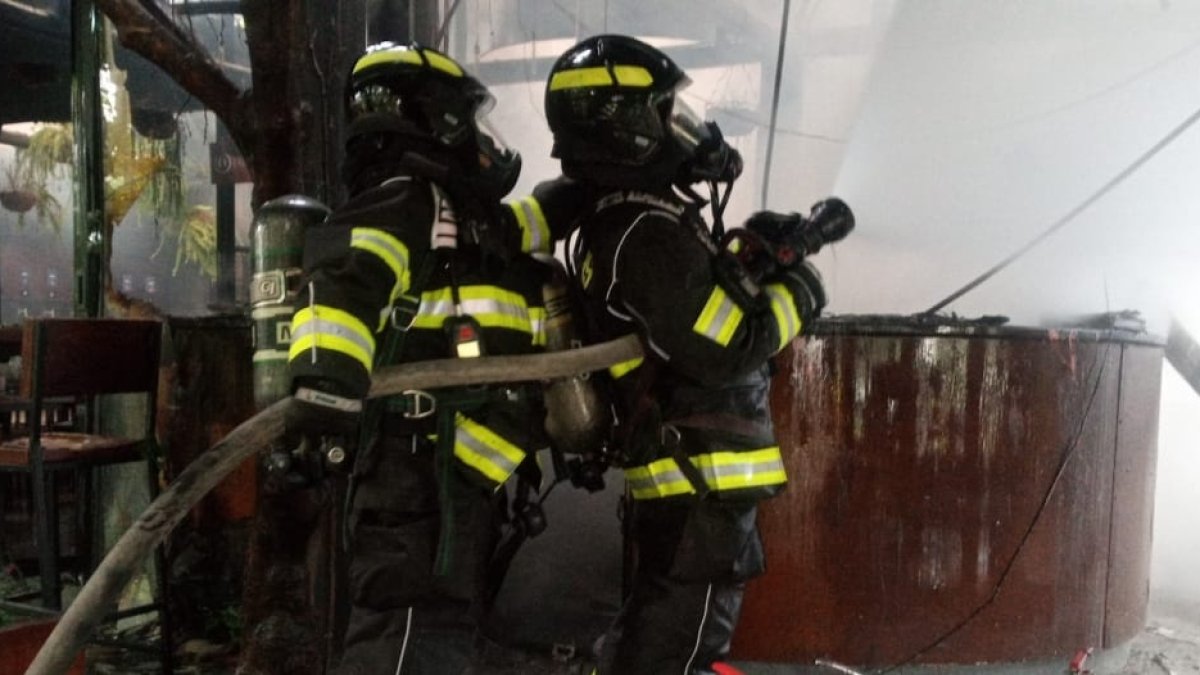 El incendio ocurrió en un bar-restaurante de Cumbayá.