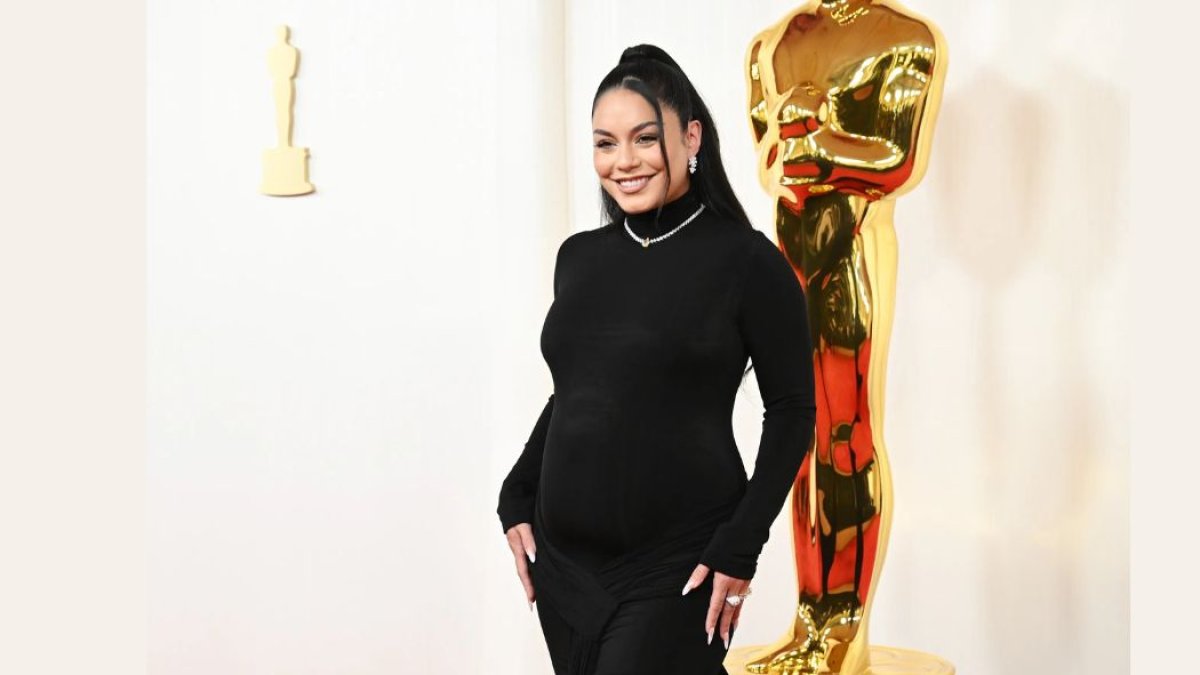 Vanessa Hudgens en los Óscar 2024.