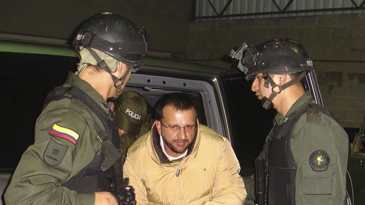 El exjefe paramilitar colombiano Carlos Mario Jim´nenez Naranjo, alias Macaco, en una foto de archivo.