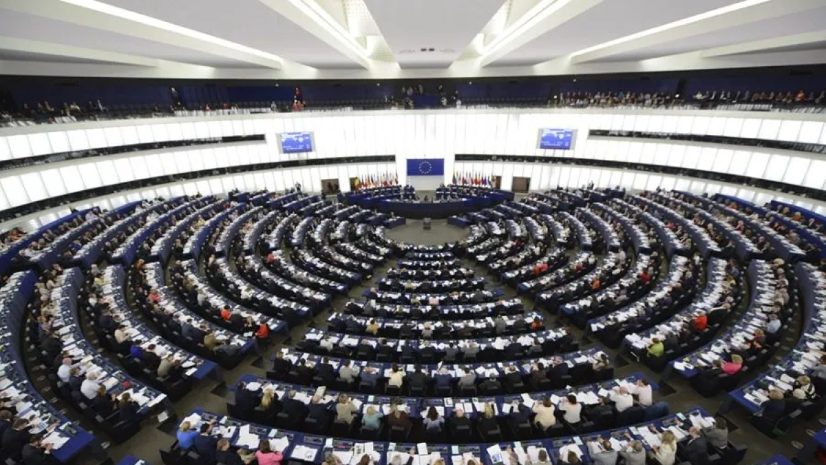 Vista general de una sesión plenaria en hemiciclo del Parlamento Europeo