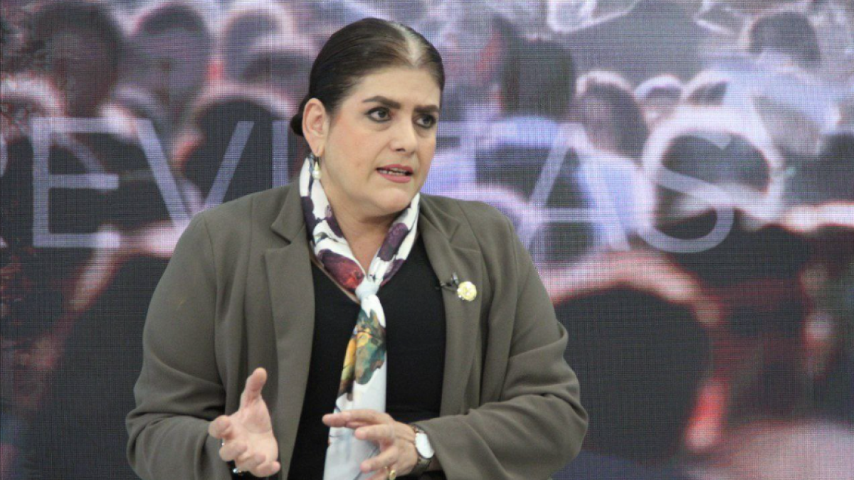 La ministra Palencia busca entablar un diálogo con la Embajada de México en Ecuador.