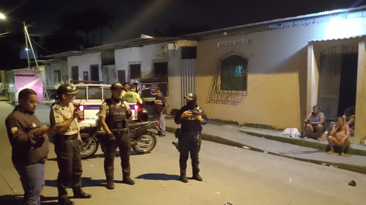 Investigación. Al lugar acudió personal de la Policía para levantar indicios