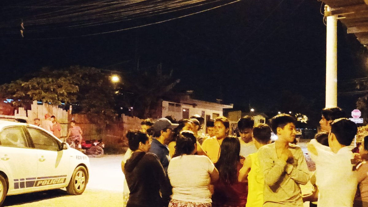 Tristeza. Los vecinos se encontraban consternados por el hecho.