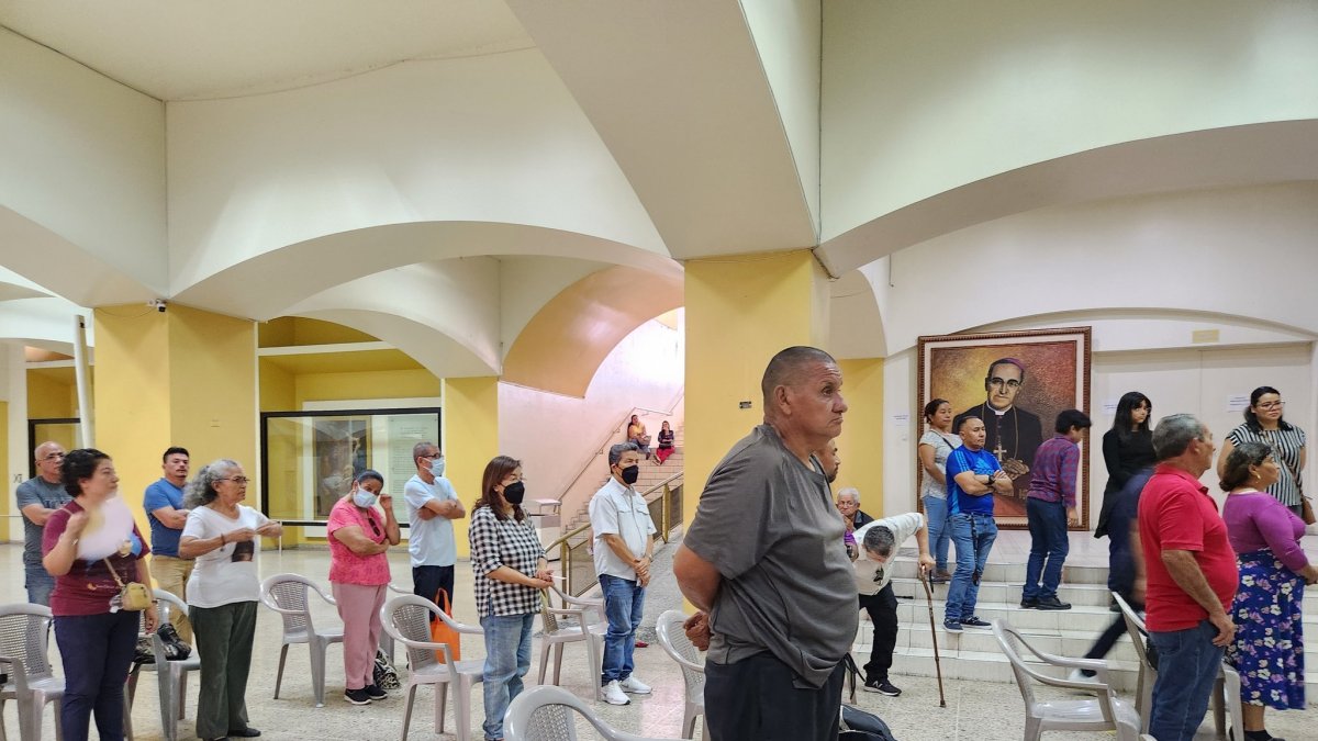 La actividad se desarrolló en la catedral Metropolitana de San Salvador.