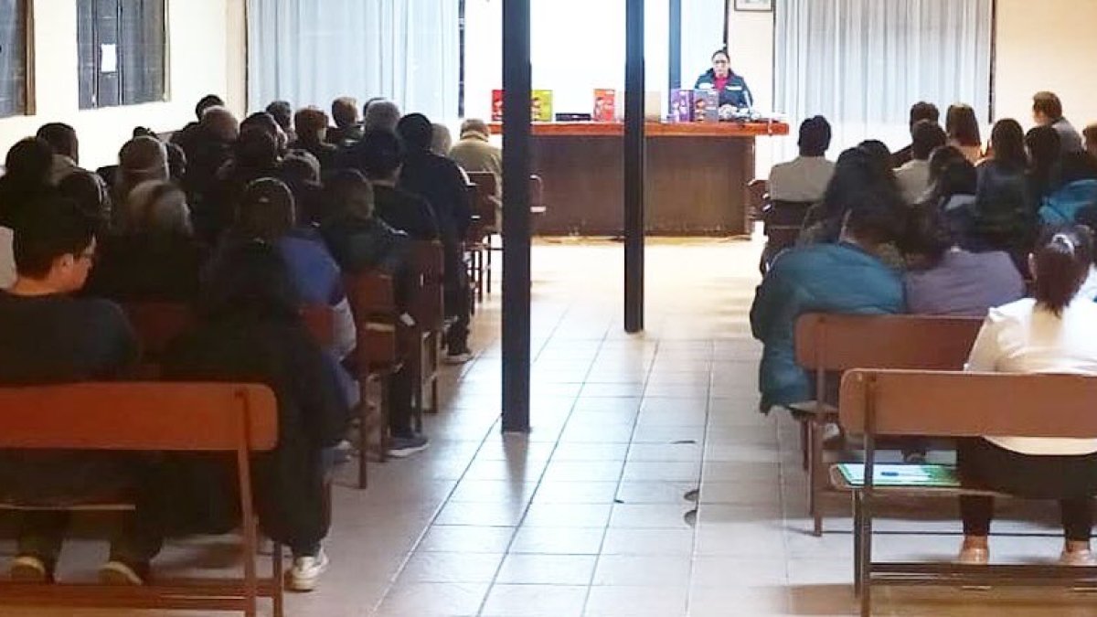 Los vecinos aprendieron  sobre el buen uso de los nuevos sistemas de alarma comunitaria